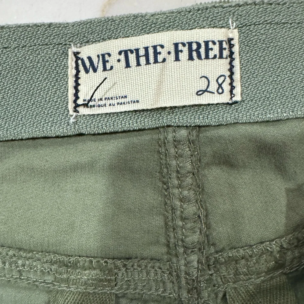 NWT Free People High Waisted Corduroy Pants Size 28 Green - Picture 4 of 4